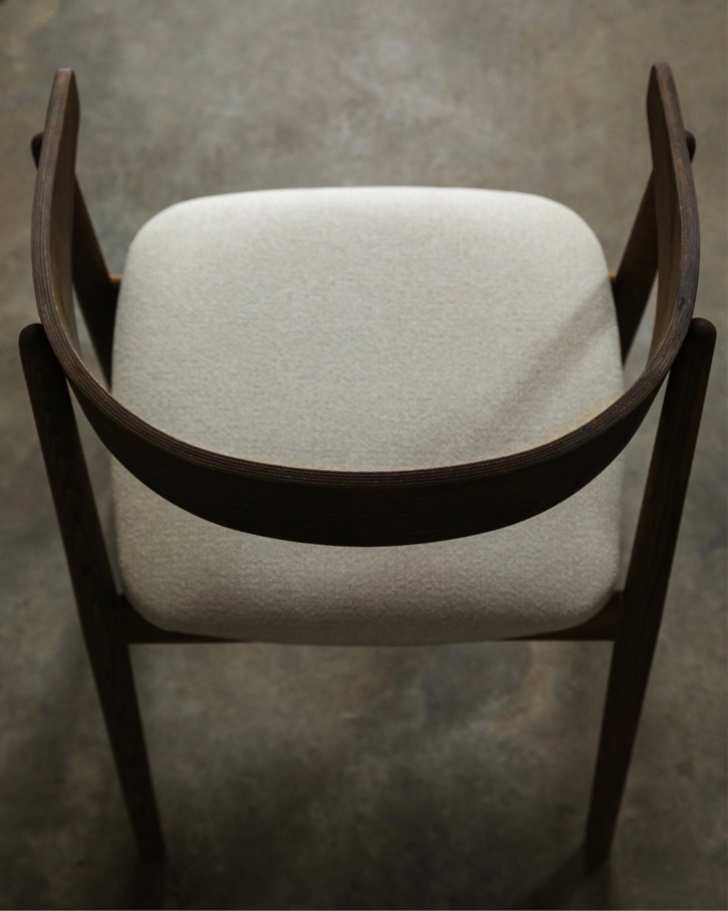 Olevara Chair