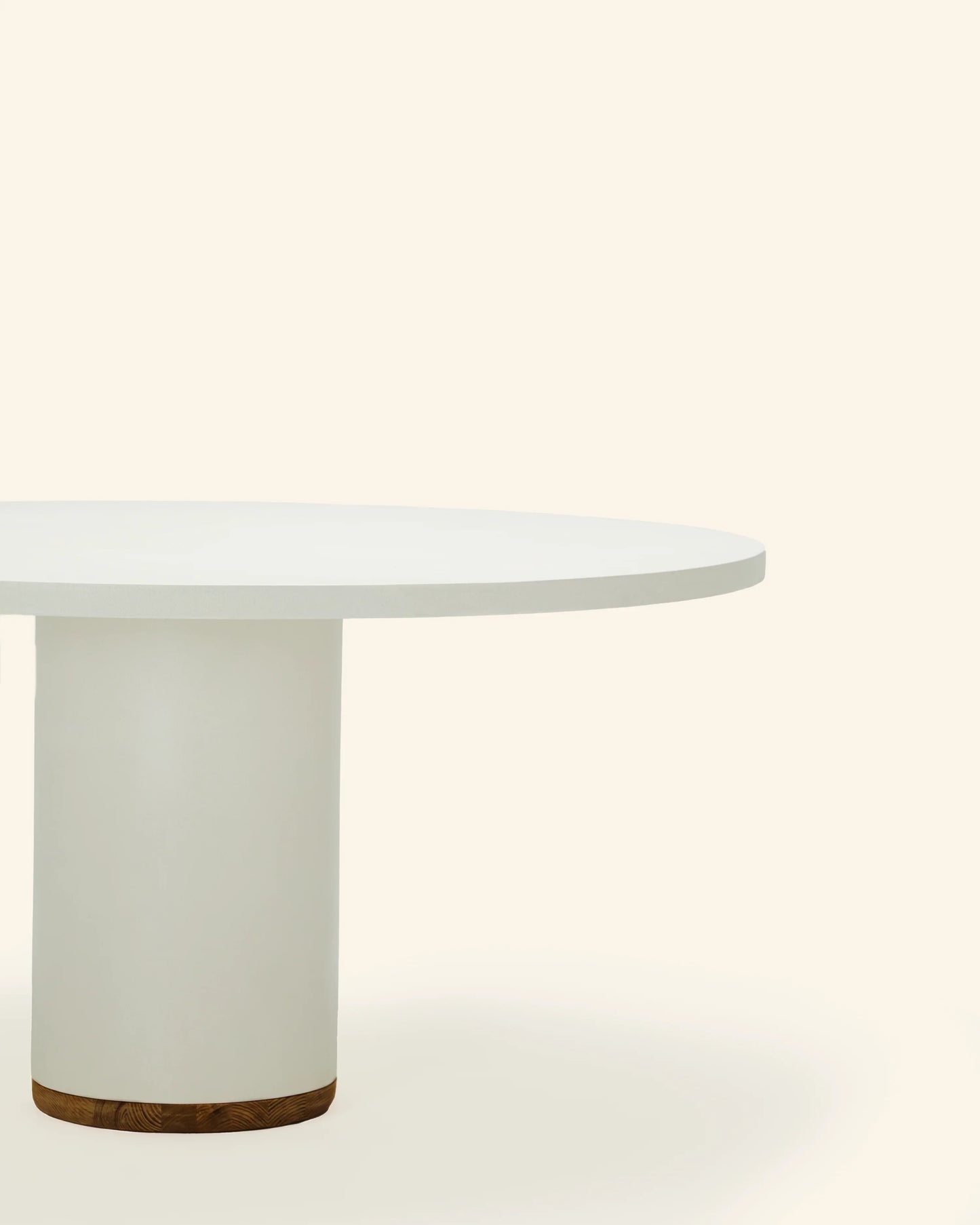 Selvian Dining Table