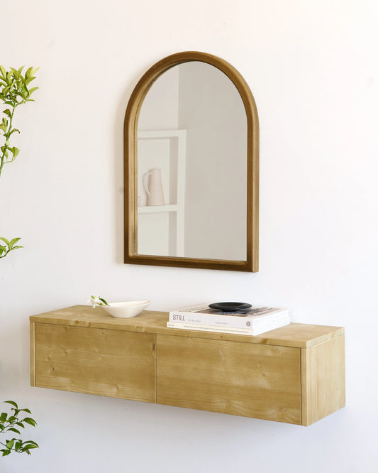 Caia Mirror